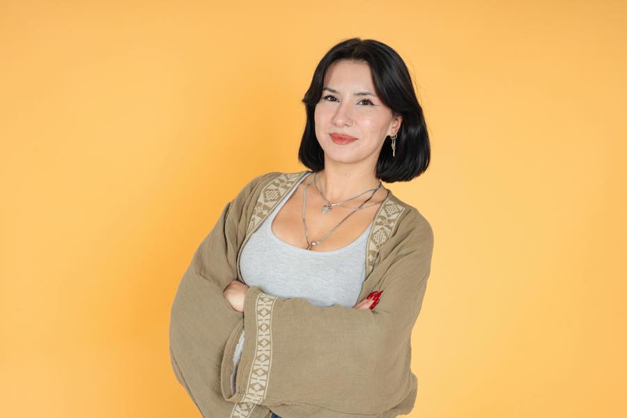 Reife Frau als Symbol fuer eine Sugar Mommy App